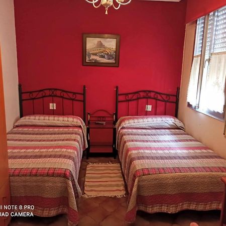 Pension La Parada Fabero Екстериор снимка